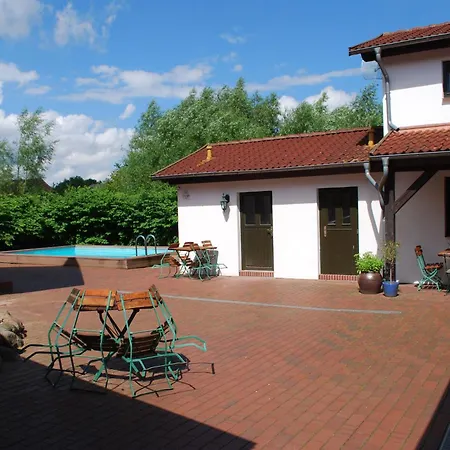 Appartement Hiddensee Mit Pool Apartment Dargun